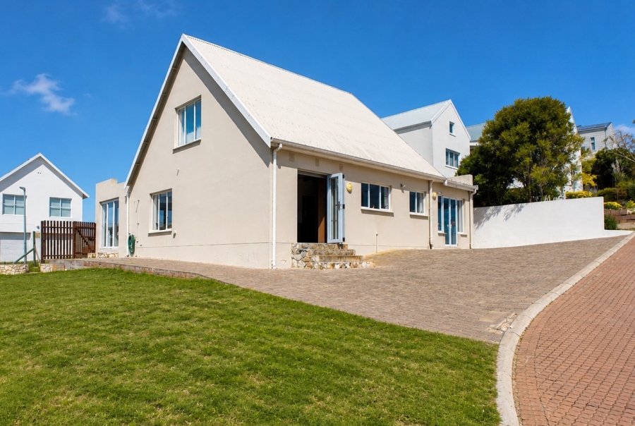 4 Bedroom Property for Sale in Stilbaai Wes Western Cape